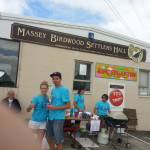 voluntees at the car wash